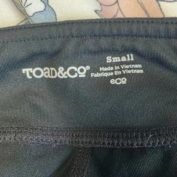 Toad & Co leggings 22 1/2” - Picture 5 of 6